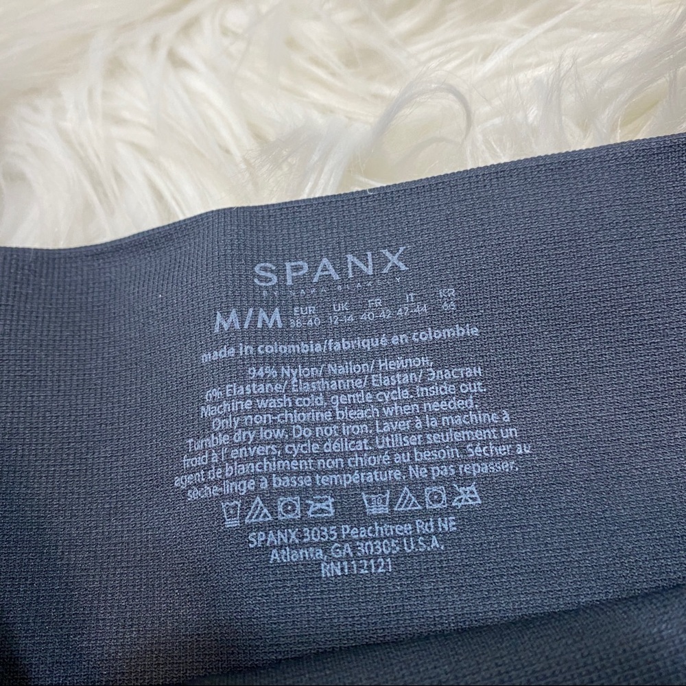 Spanx Look At Me Now Seamless Cropped Legging Camo size M Medium - Picture 10 of 11